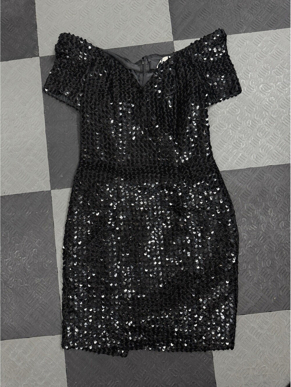 positively ellyn dress Sequin Black Size 8